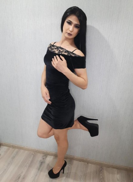 Проститутка Райна