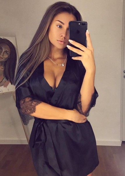 Проститутка Нора