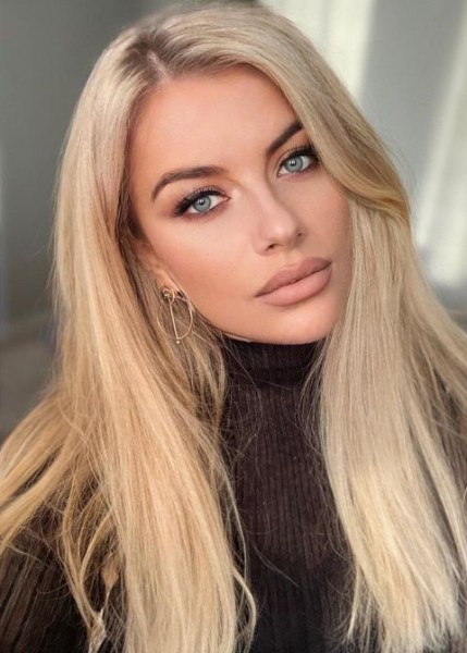 Проститутка Аника