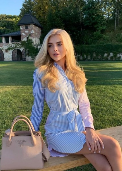 Проститутка Ариэль