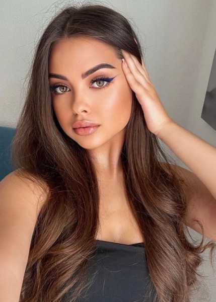 Проститутка Мия