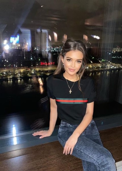 Проститутка Моника